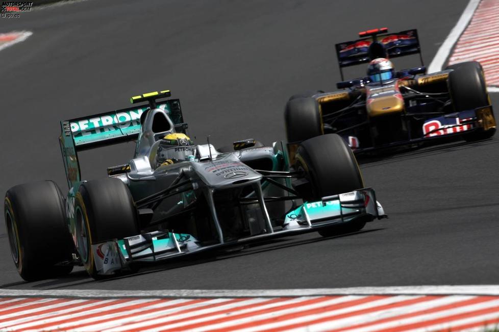 Nico Rosberg (Mercedes) und Sebastien Buemi (Toro Rosso) 