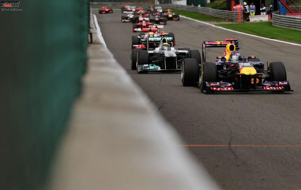 Sebastian Vettel (Red Bull) und Nico Rosberg (Mercedes) 