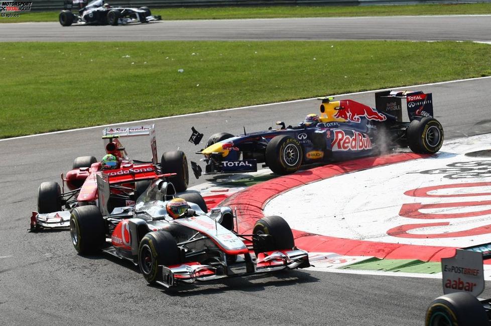Mark Webber und Felipe Massa kollidieren