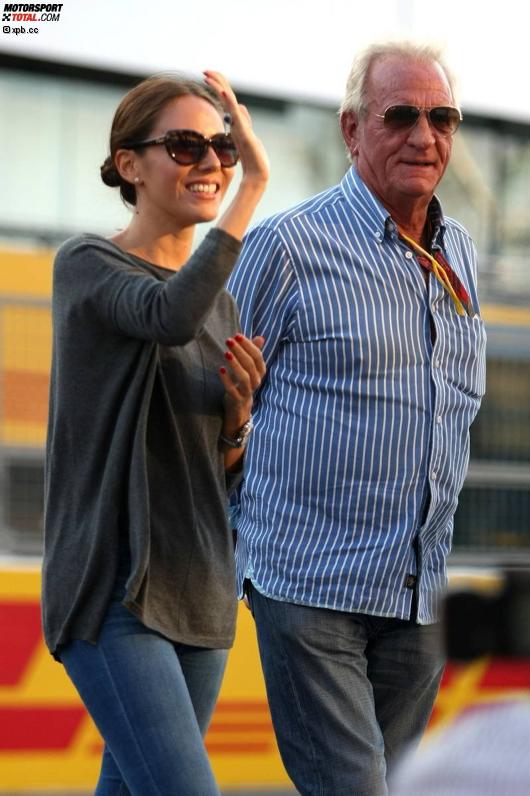 Jenson Buttons Freundin Jessica Michibata mit Vater John Button