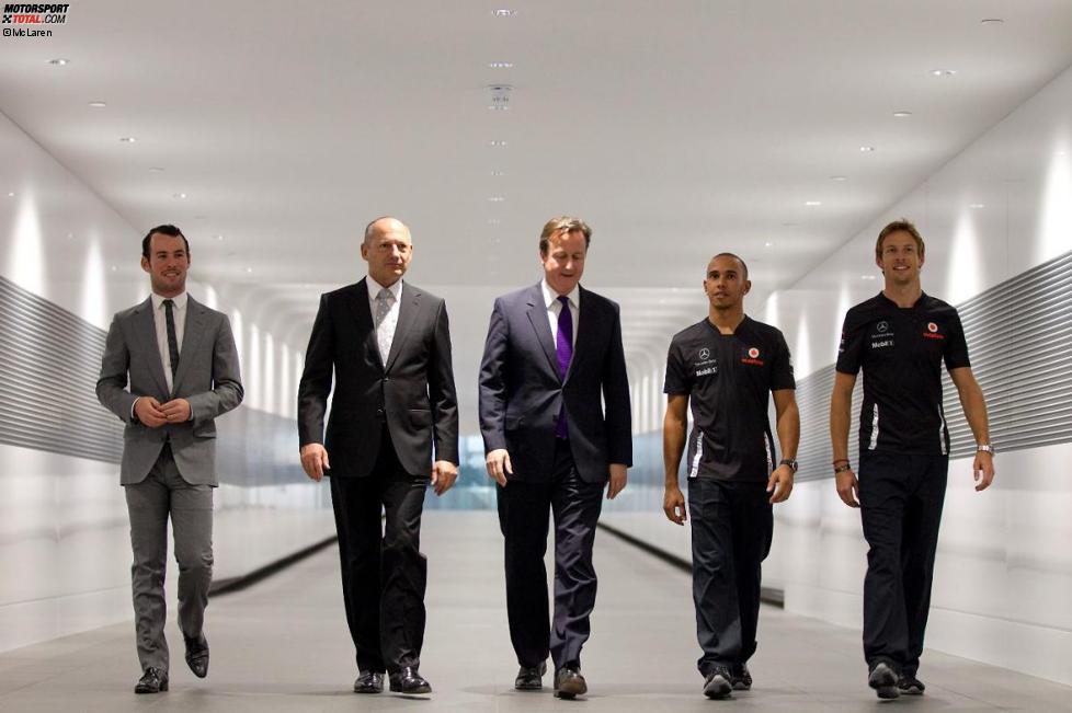 Ron Dennis, David Cameron, Lewis Hamilton und Jenson Button