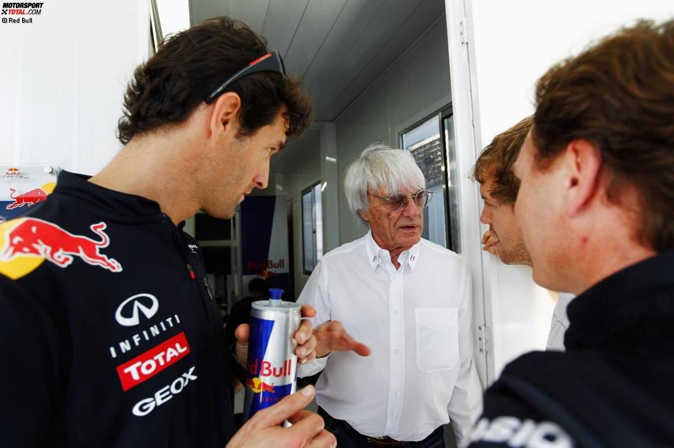 Mark Webber, Bernie Ecclestone, Sebastian Vettel und Christian Horner (Red Bull)