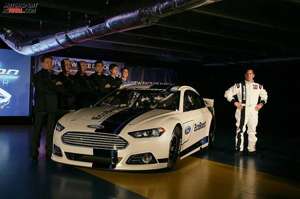 Greg Biffle und die NASCAR-Version 2013 des neuen Ford Fusion