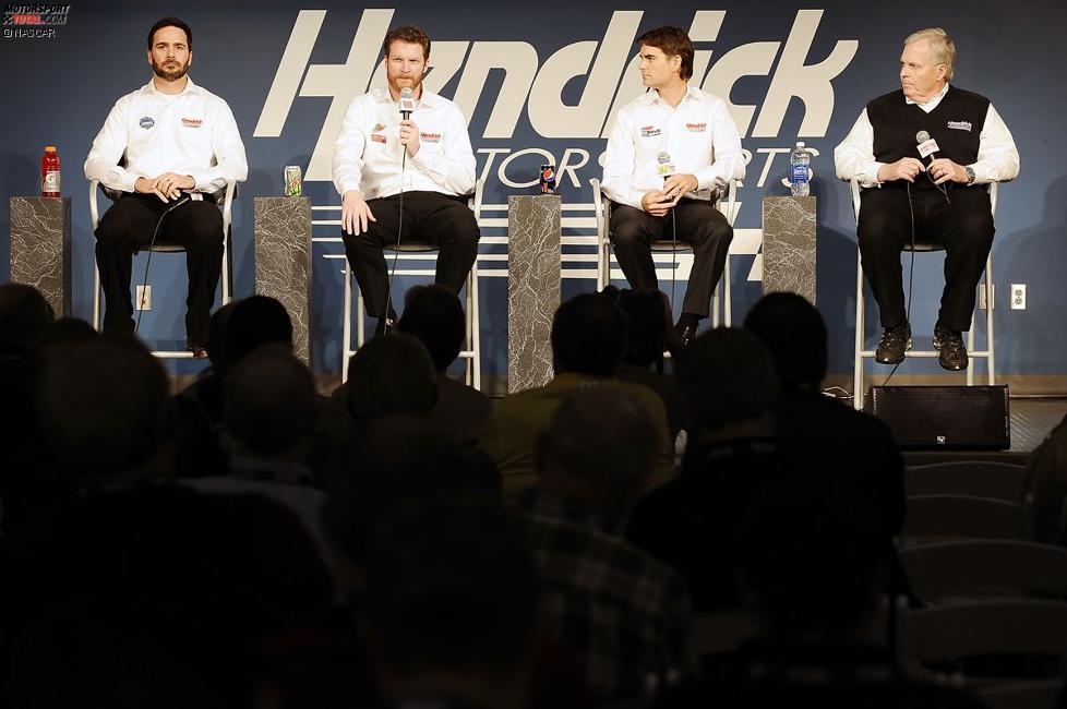 Jimmie Johnson, Dale Earnhardt Jun., Jeff Gordon und Rick Hendrick 