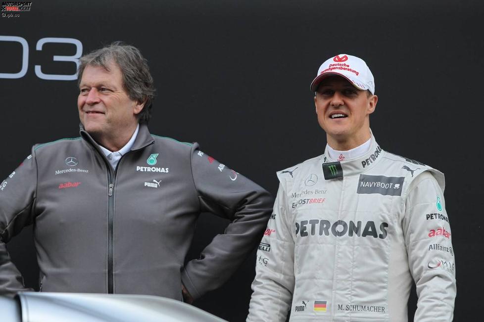 Norbert Haug (Mercedes-Motorsportchef) mit Michael Schumacher 