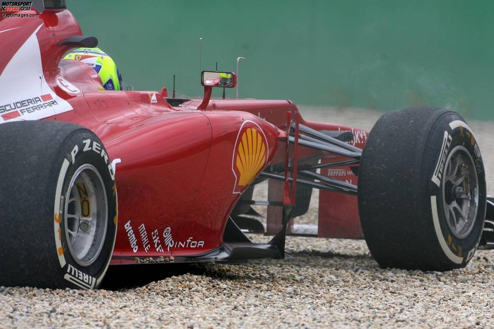 Felipe Massa (Ferrari) im Kies