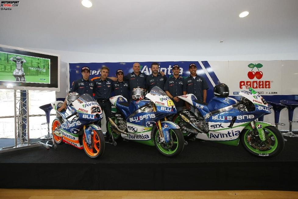 Das Avintia-Team mit seinen Piloten Maverick Vinales, Julian Simon, Ivan Silva, Yonny Hernandez