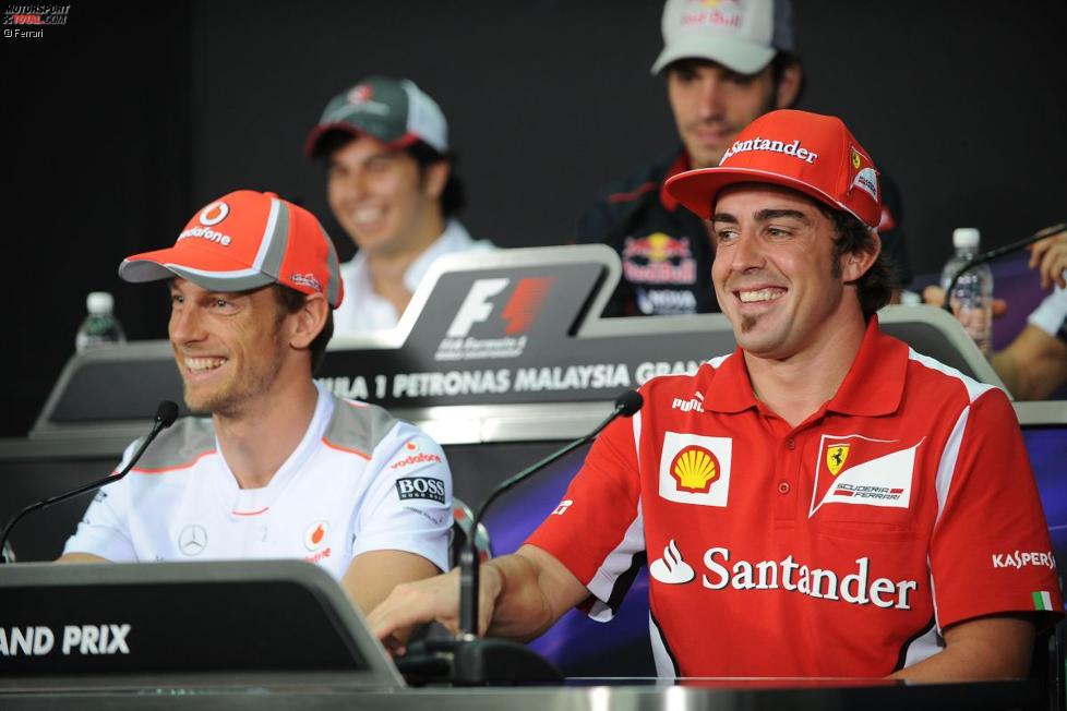 Jenson Button (McLaren) und Fernando Alonso (Ferrari)
