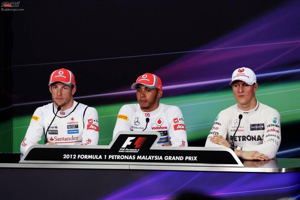 Lange ist es her: Michael Schumacher (Mercedes), hier mit Jenson Button (McLaren) und Lewis Hamilton (McLaren), saß zum bisher letzten Mal in Japan 2006 in einer Pressekonferenz nach dem Qualifying.
