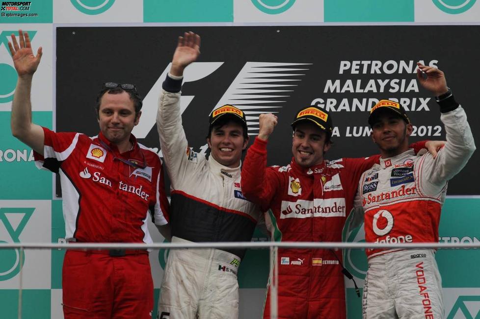 Stefano Domenicali (Ferrari-Teamchef), Sergio Perez (Sauber), Fernando Alonso (Ferrari) und Lewis Hamilton (McLaren) 