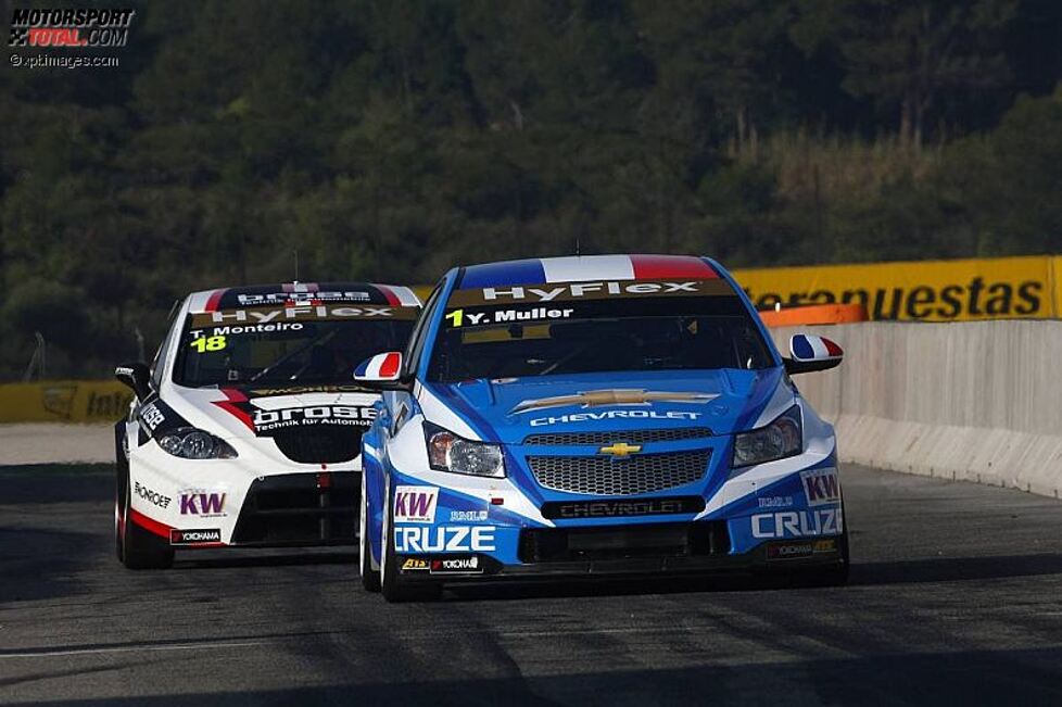 Yvan Muller (Chevrolet) vor Tiago Monteiro (Tuenti) 
