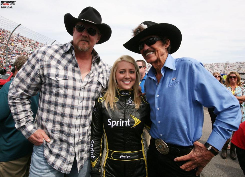 Country-Sänger Trace Atkins, Miss-Sprint-Cup Jaclyn Roney und Richard Petty