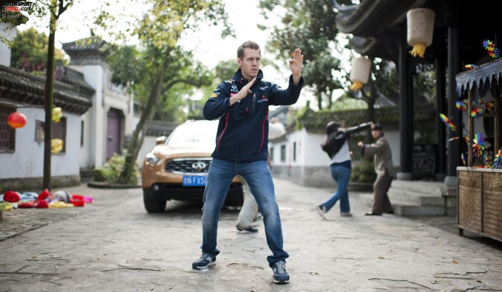 Sebastian Vettel (Red Bull) bei Martial-Arts-Filmdreharbeiten