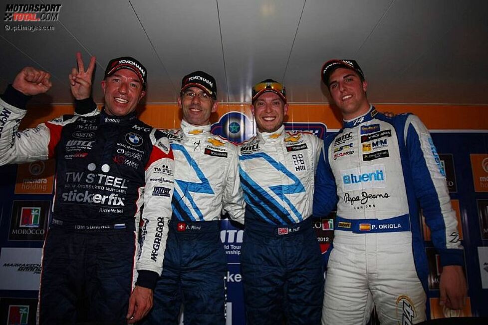 Tom Coronel (ROAL), Alain Menu (Chevrolet), Robert Huff (Chevrolet), Pepe Oriola (Tuenti) 