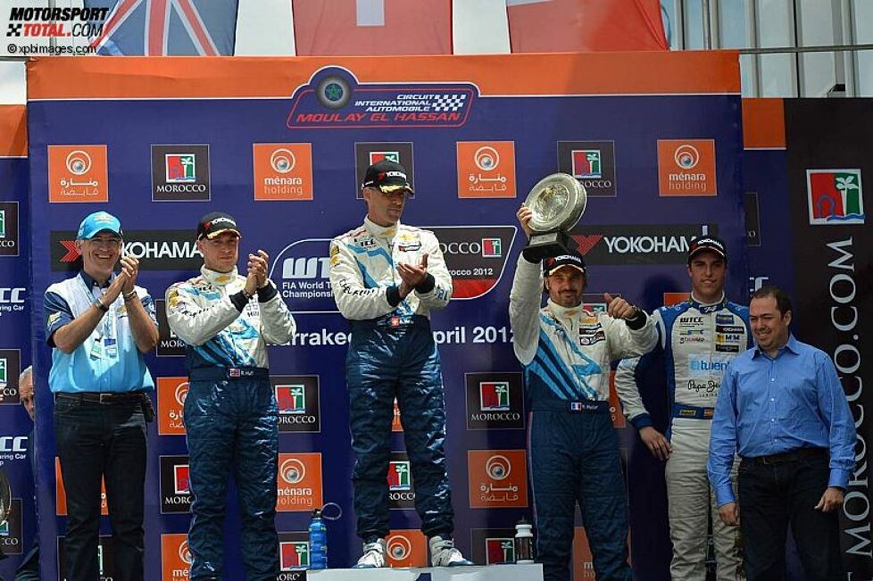 Alain Menu (Chevrolet), Robert Huff (Chevrolet), Yvan Muller (Chevrolet), Pepe Oriola (Tuenti) 