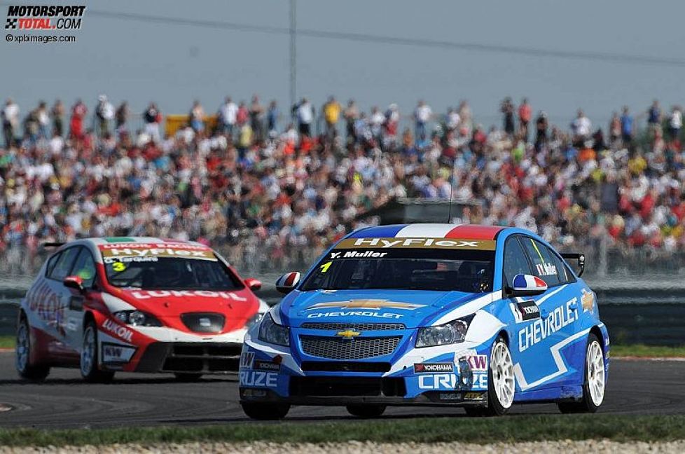 Yvan Muller (Chevrolet) und Gabriele Tarquini (Lukoil) 
