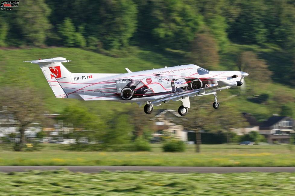 Mit dieser Pilatus PC-12 in Teamfarben reisen die Sauber-Chefs zu den meisten Europarennen