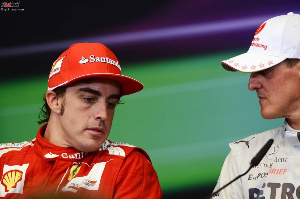 Fernando Alonso (Ferrari) und Michael Schumacher (Mercedes) 