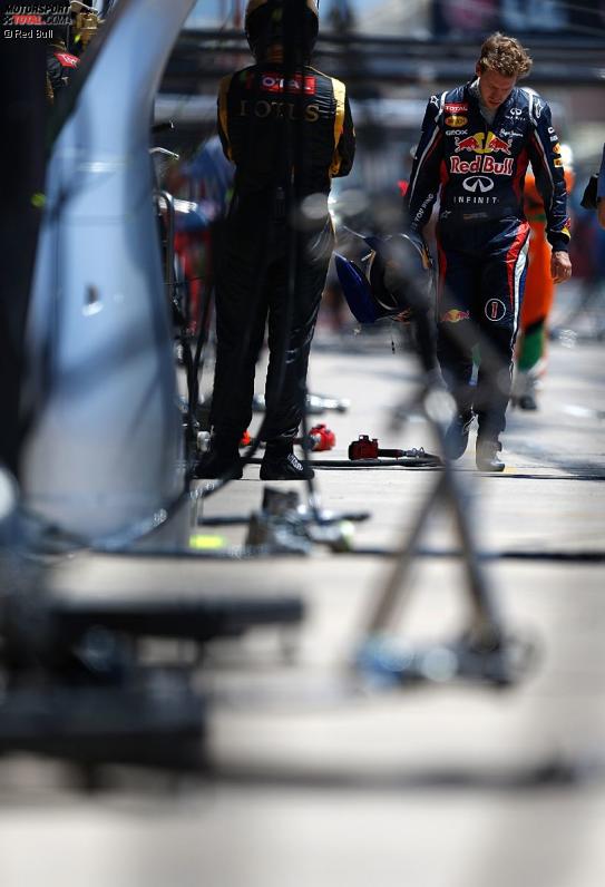 Sebastian Vettel (Red Bull) zeigt sich nach seinem Ausfall tief enttäuscht