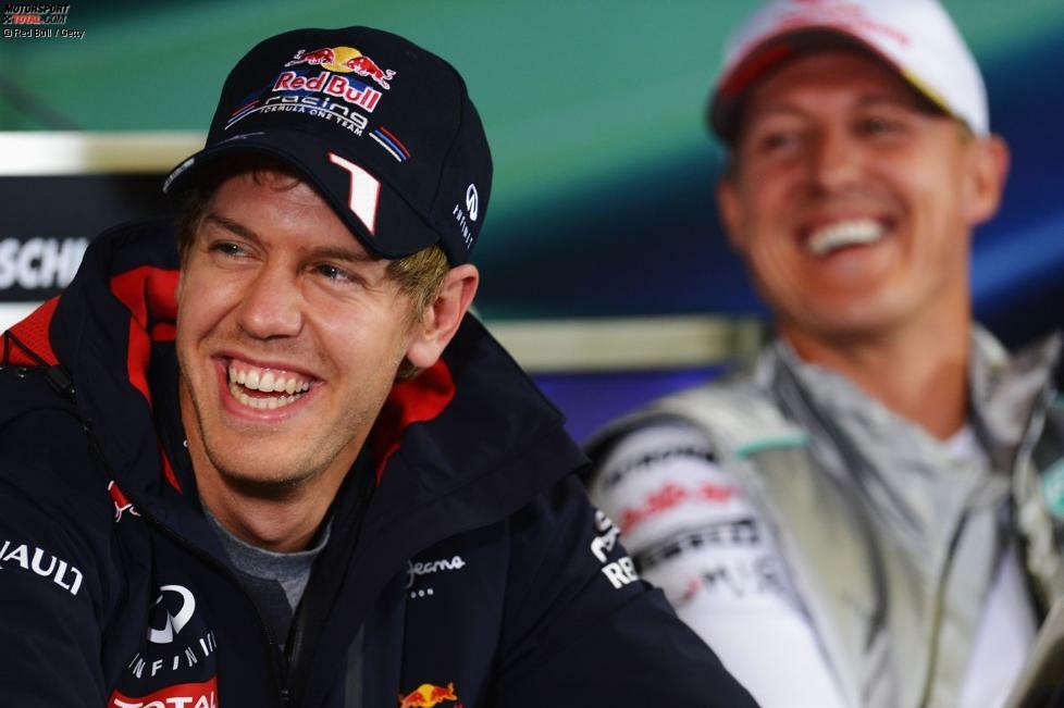 Sebastian Vettel (Red Bull) und Michael Schumacher (Mercedes) 