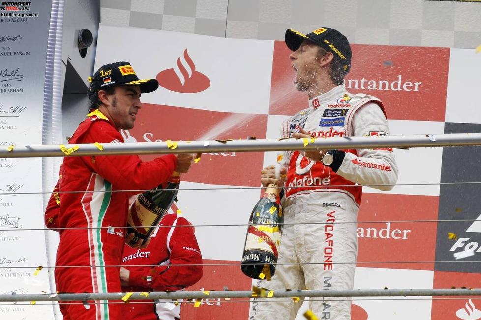Fernando Alonso (Ferrari) und Jenson Button (McLaren) 