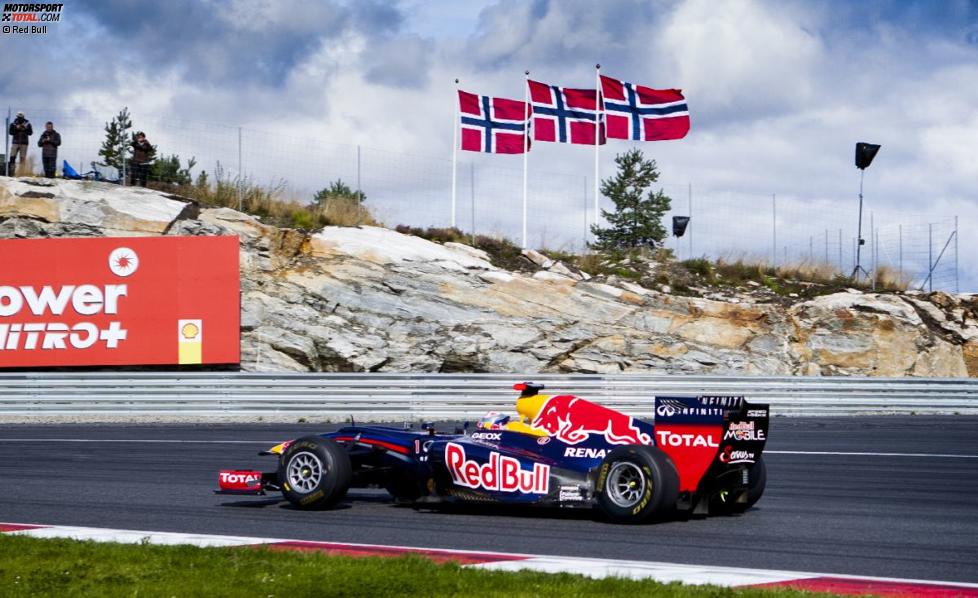 Sebastien Buemi (Red Bull) fährt einen Showrun im Rudskogen Motorsenter in Rakkestad (Norwegen)