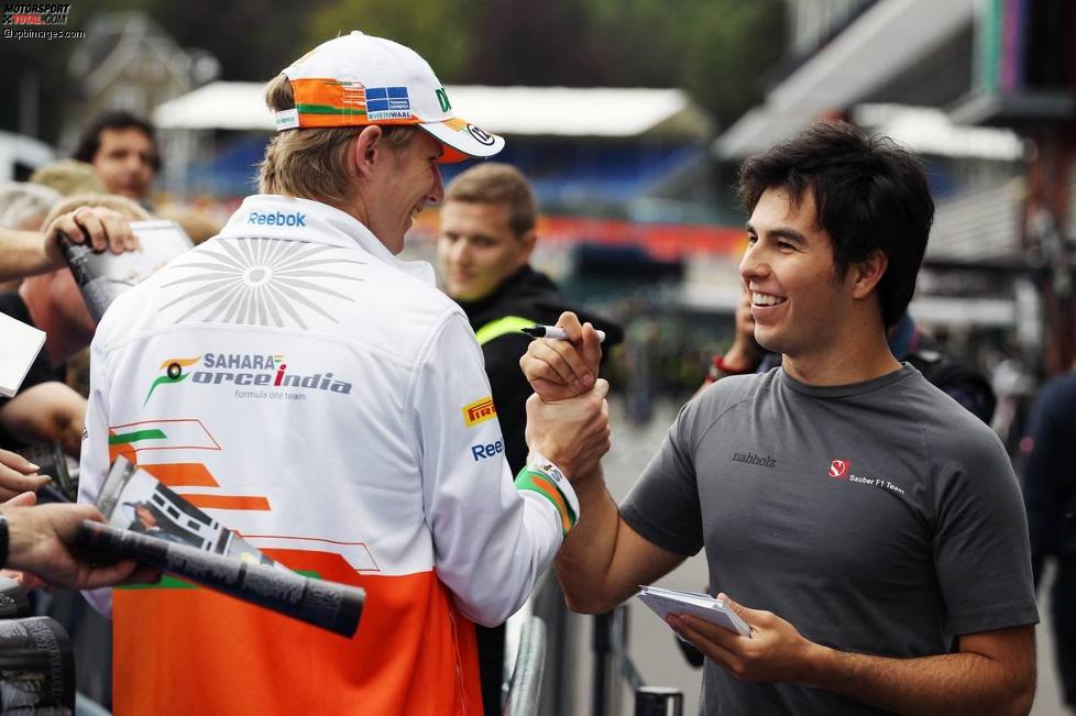Nico Hülkenberg (Force India) und Sergio Perez (Sauber) scherzen miteinander