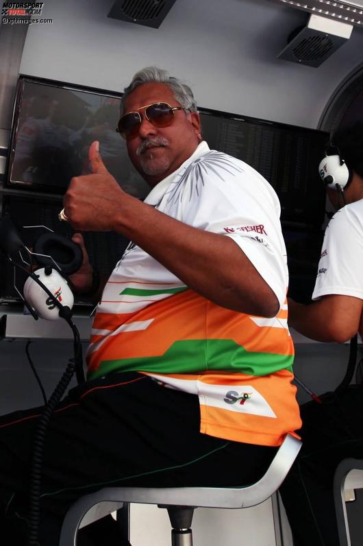 Vijay Mallya (Teameigentümer, Force India) freut sich über das gute Rennen von Nico Hülkenberg (Force India) 