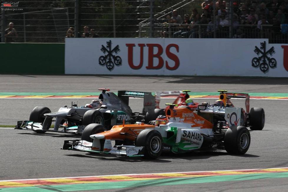 Zweikampf hinter der Spitze: Michael Schumacher (Mercedes) und Nico Hülkenberg (Force India) 