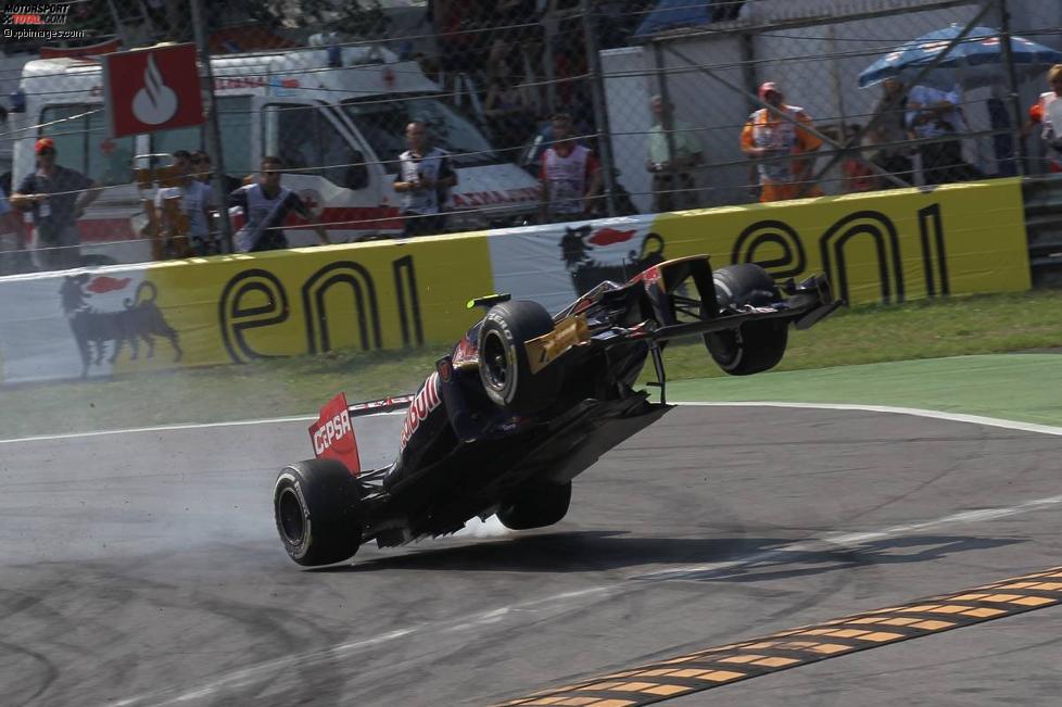 Jean-Eric Vergne (Toro Rosso) mit seinem Abflug.