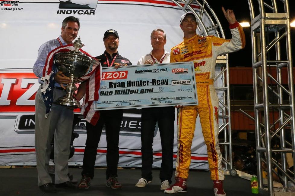 Ryan Hunter-Reay und Teamchef Michael Andretti sind die IndyCar-Champions 2012