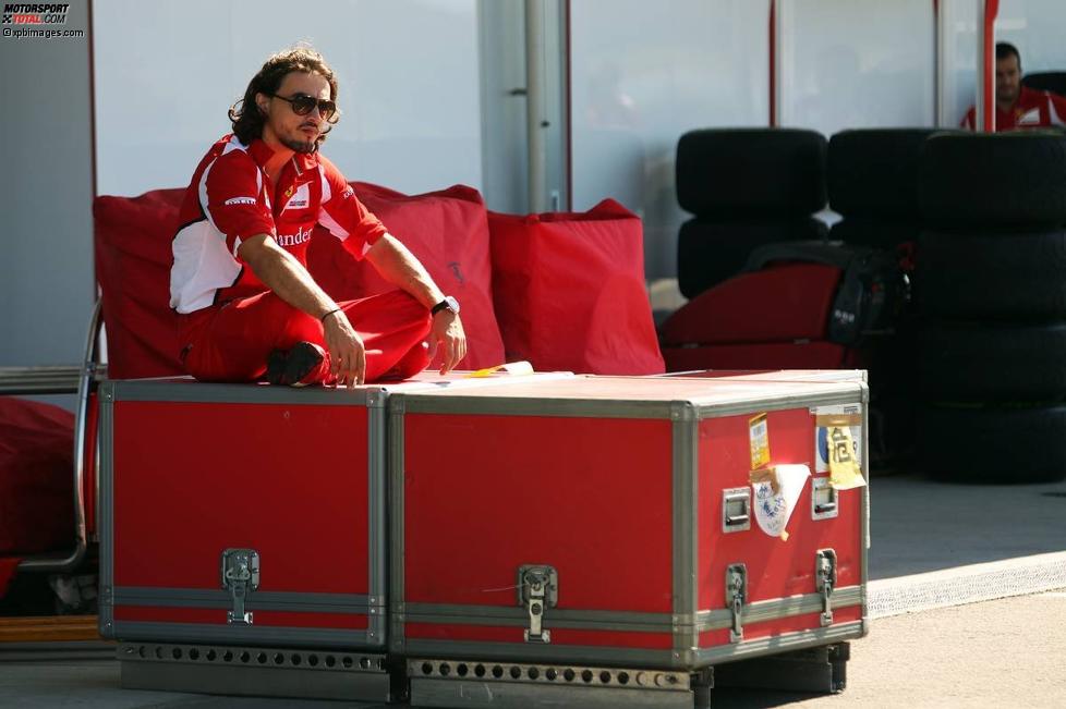 Ferrari-Mechaniker gönnt sich eine Pause