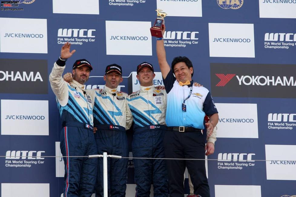 Yvan Muller (Chevrolet), Alain Menu (Chevrolet), Robert Huff (Chevrolet) und Alex MacDowall (Bamboo) 