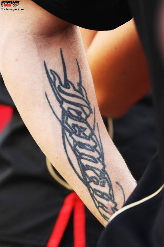 Tattoo von Kimi Räikkönen (Lotus) 
