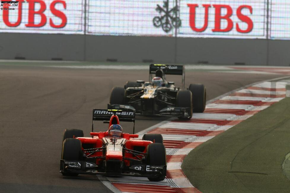 Charles Pic (Marussia) vor und Witali Petrow (Caterham) 