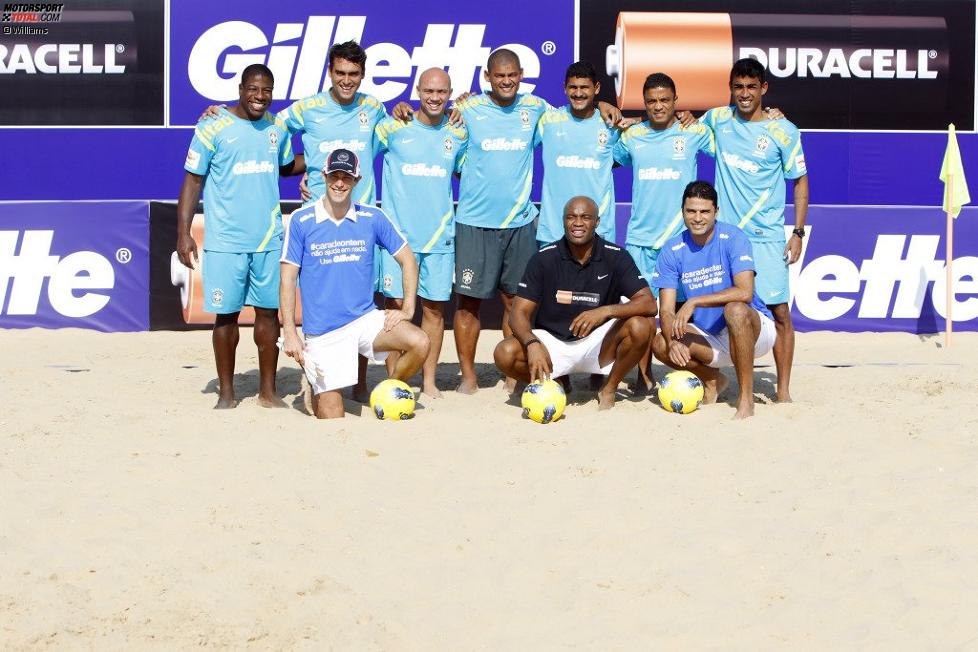 Bruno Senna (Williams) beim Strandfußball