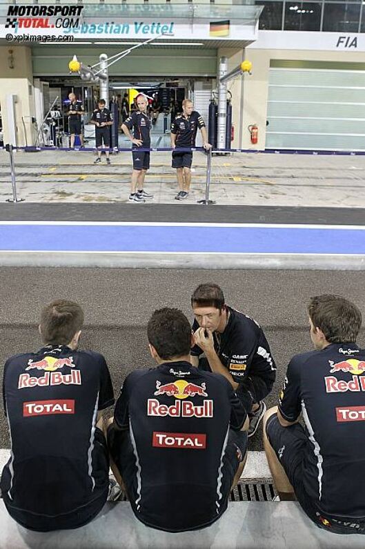 Box von Sebastian Vettel (Red Bull) 