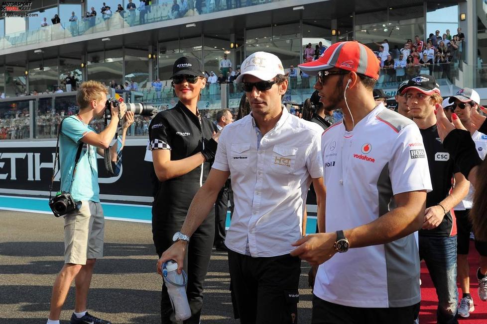 Lewis Hamilton (McLaren) und Pedro de la Rosa (HRT) 