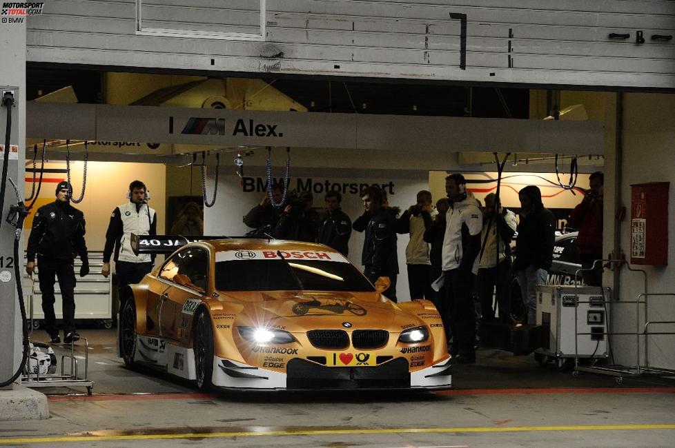 Alessandro Zanardi geht mit dem goldlackierten BMW M3 DTM auf die Strecke