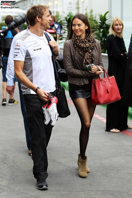 Jenson Button (McLaren) mit seiner Freundin Jessica Michibata
