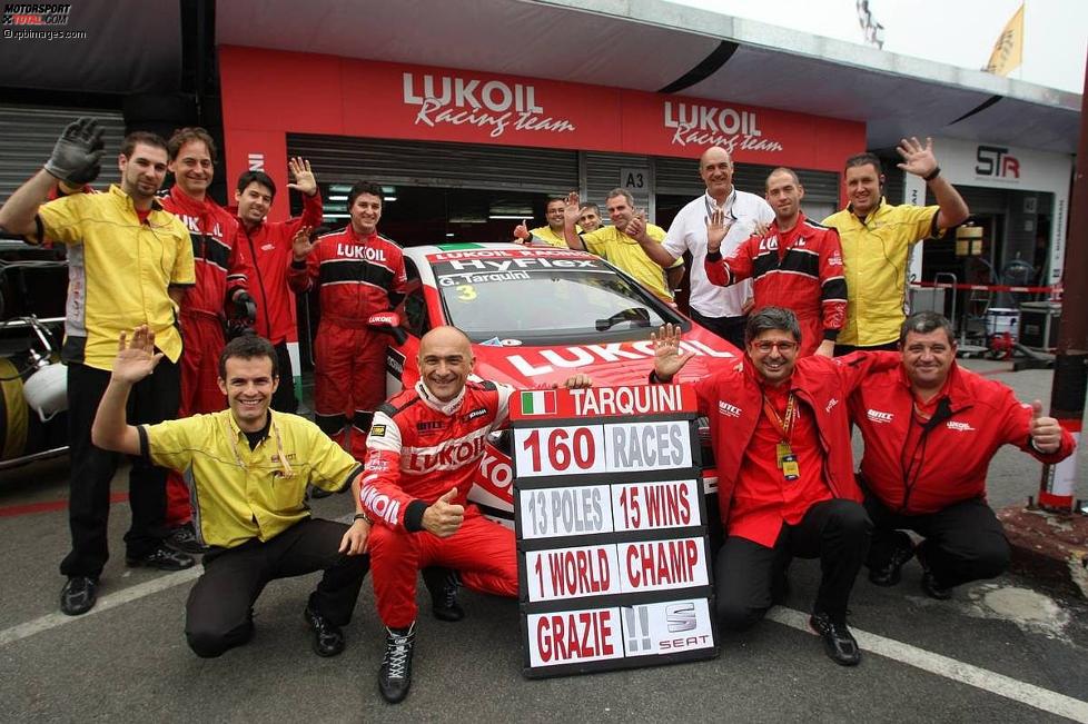 Gabriele Tarquini (Lukoil) und seine Crew