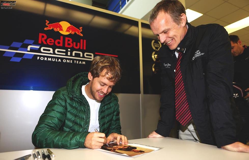 Auch für einige Autogramme nahm sich Sebastian Vettel Zeit