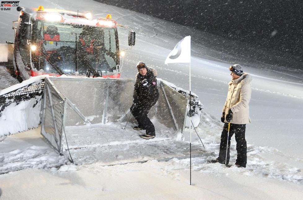Bruno Spengler und Martin Kaymer beim Putten im Schnee