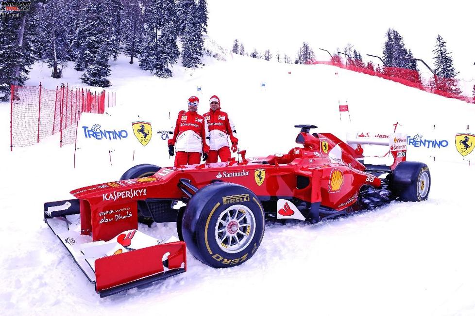 Fernando Alonso, Felipe Massa und der Ferrari F2012 aus dem Vorjahr