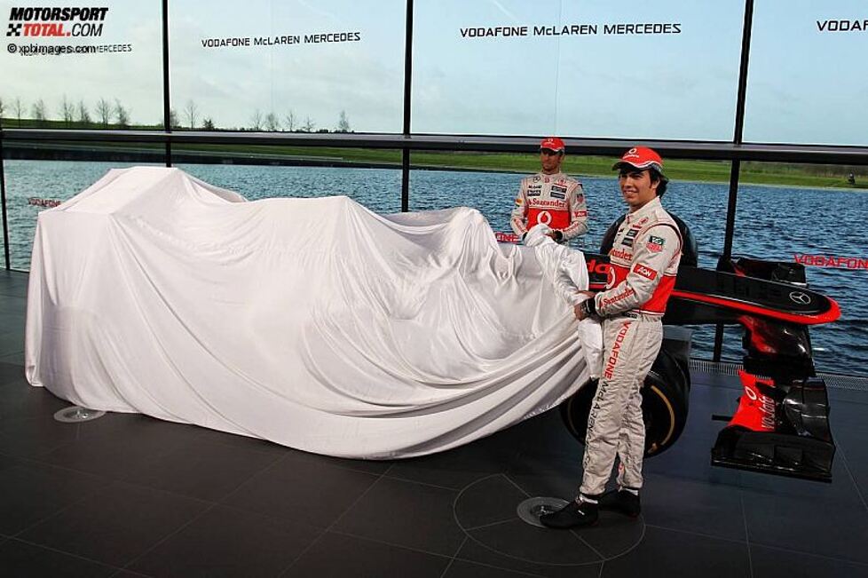 Sergio Perez (McLaren) und Jenson Button (McLaren) 