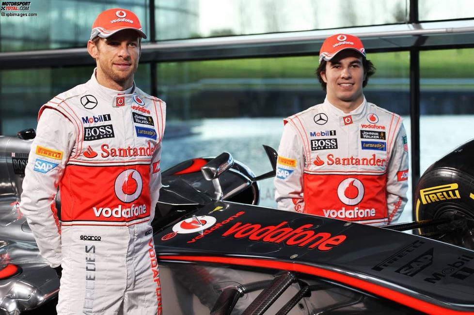 Jenson Button (McLaren) und Sergio Perez (McLaren) 