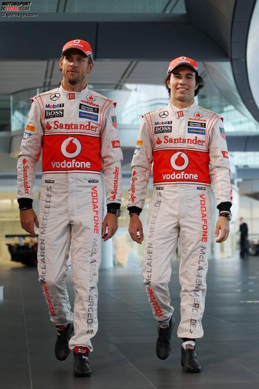 Jenson Button (McLaren) und Sergio Perez (McLaren) 