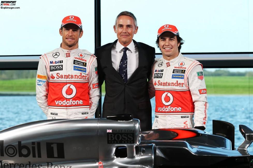 Jenson Button (McLaren), Martin Whitmarsh und Sergio Perez (McLaren) 