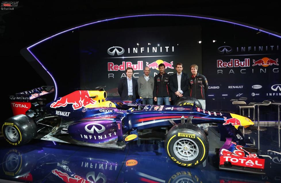 Christian Horner, Adrian Newey, Mark Webber (Red Bull) und Sebastian Vettel (Red Bull) mit dem RB9
