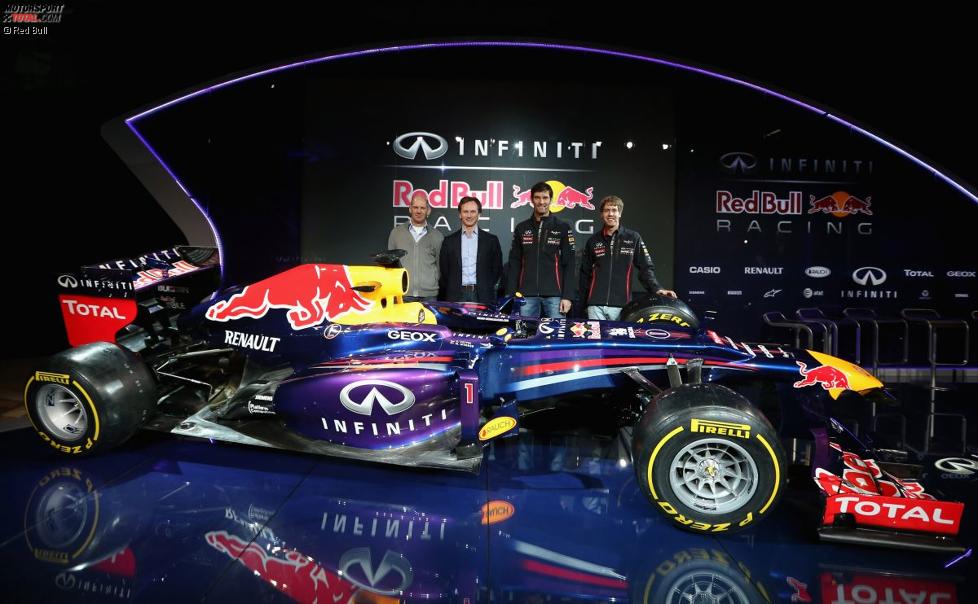 Adrian Newey, Christian Horner, Mark Webber (Red Bull) und Sebastian Vettel (Red Bull) 